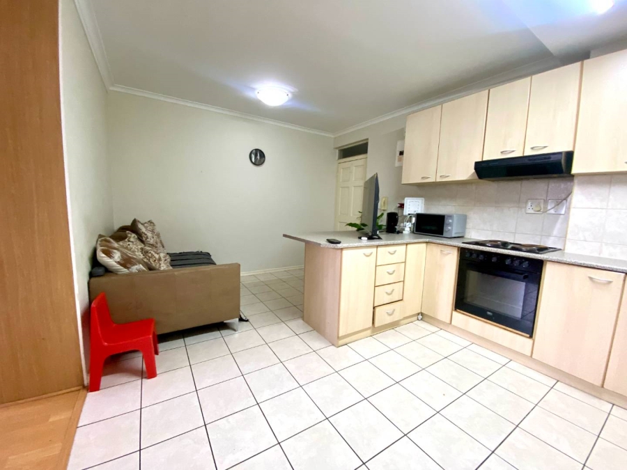 1 Bedroom Property for Sale in Wynberg Western Cape